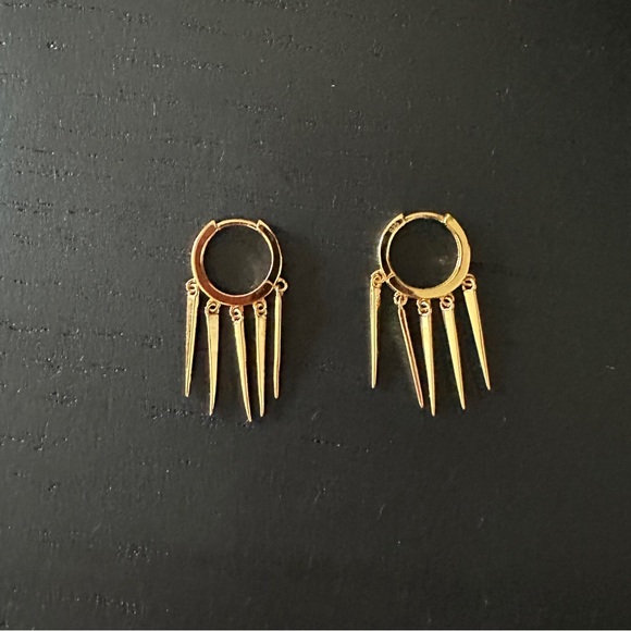 Spiked Huggie hoops - Picture 4 of 5